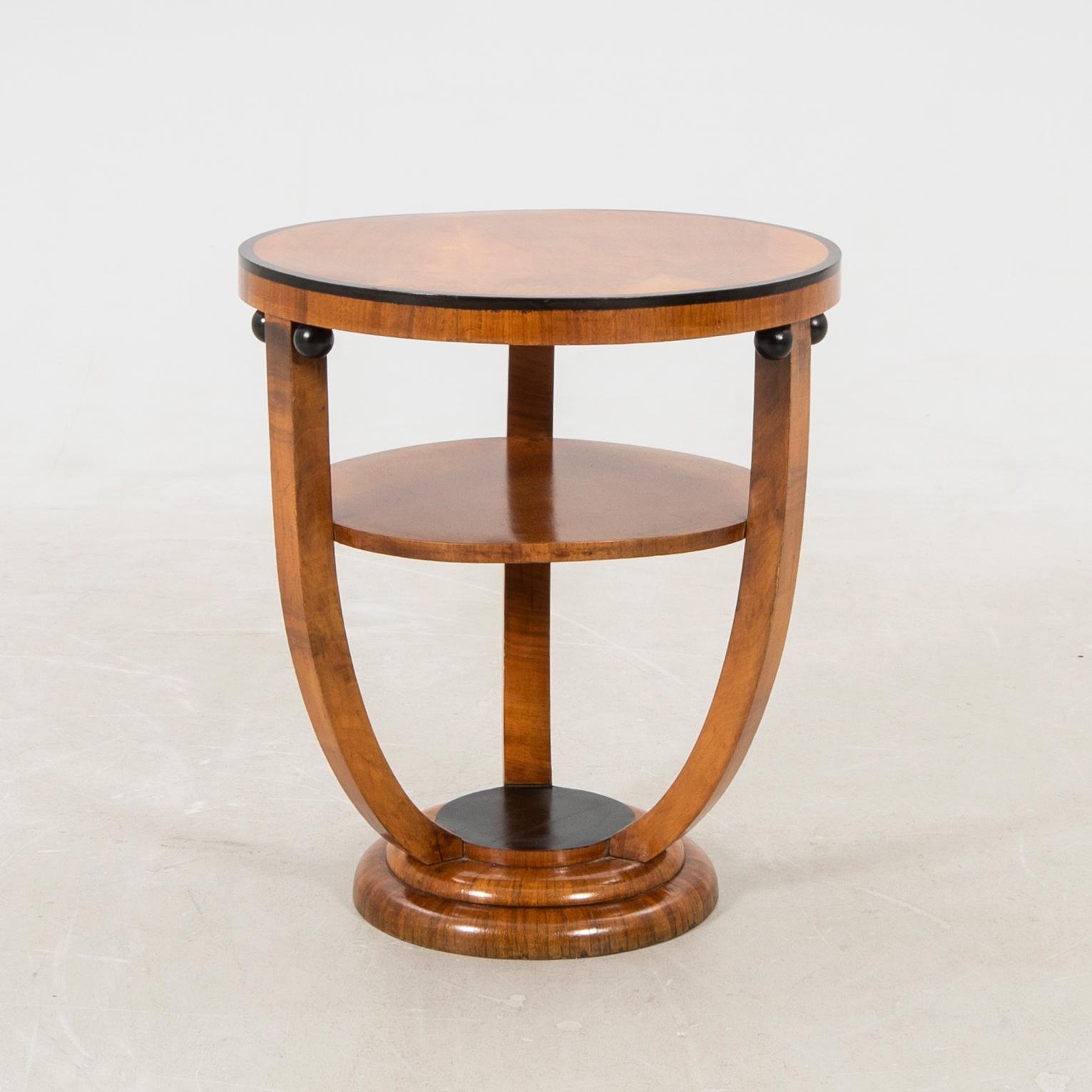 Side table in Art Deco style, 20th century.