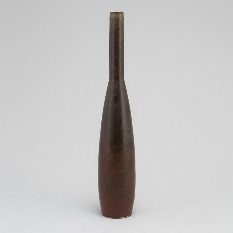 CARL-HARRY STÅLHANE, a signed stoneware vase, Rörstrand, dated -61.