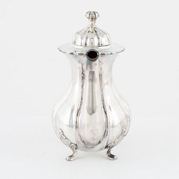 Kaffekanna, silver, rokokostil, 1900-tal.