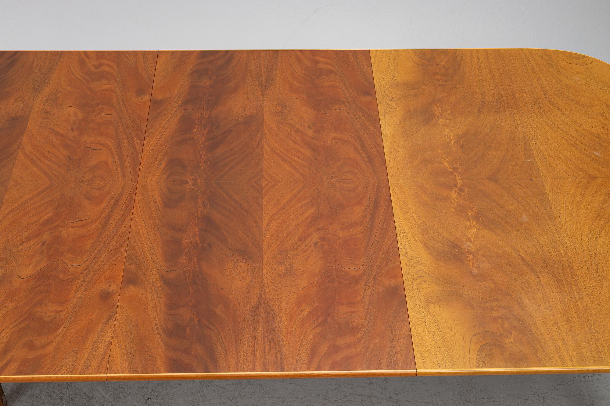 Josef Frank, dining table, model B947, Svenskt Tenn, ca 1987.