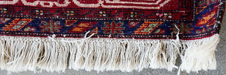 MATTOR, 2 st, orientaliska, bla figural, 85 x 65 samt 50 x 60.
