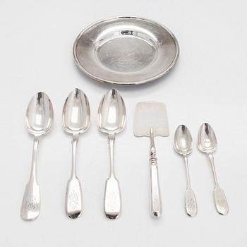 Four silver spoons and a server, Morozov, Ovchinnikov, Br. Grachev, and a silver-plated dish and spoon by A. Katsch.