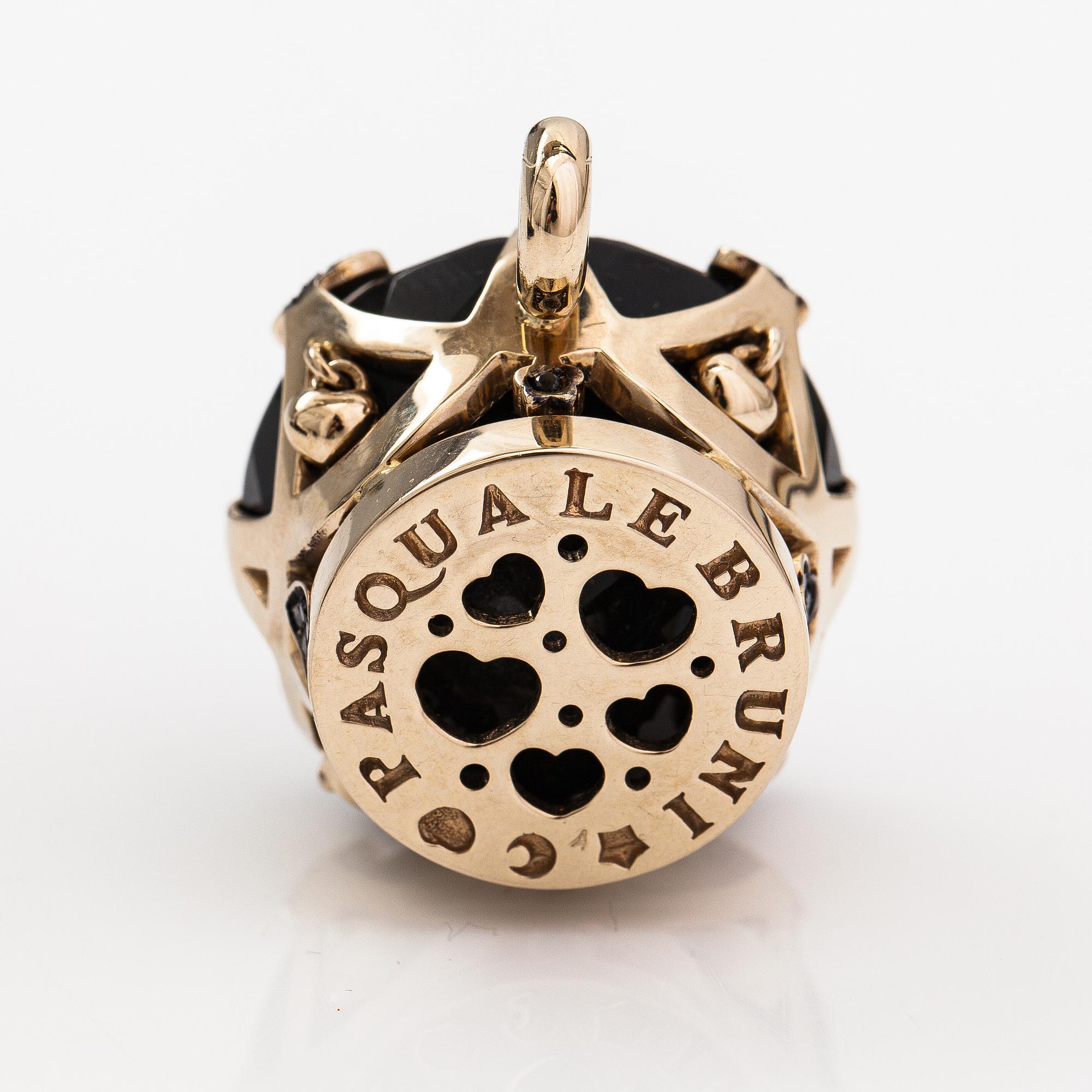 Pasquale Bruni, an 18K gold pendant with black diamonds ca. 0.60 ct in total and a obsidian.