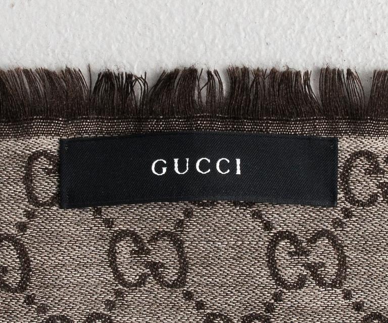 SHAALI, Gucci.