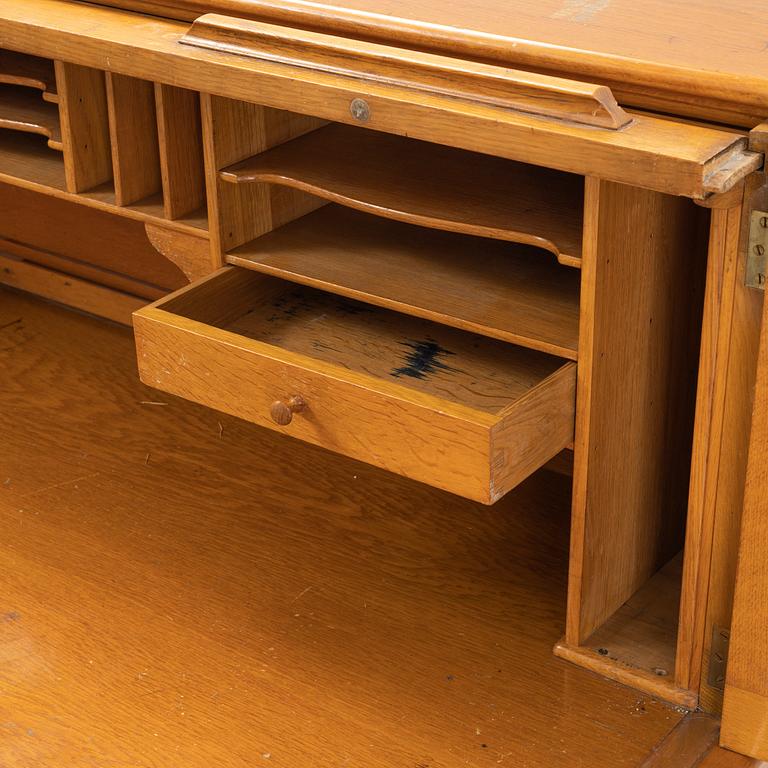 A Jugend roll-top desk, early 20th century.