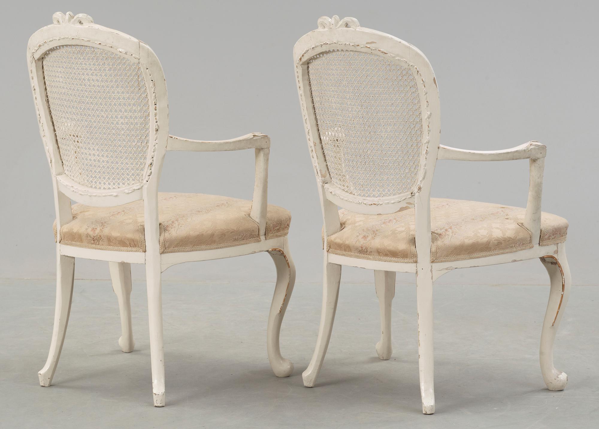 KARMSTOLAR, ett par, gustaviansk stil, sent 1800-tal.