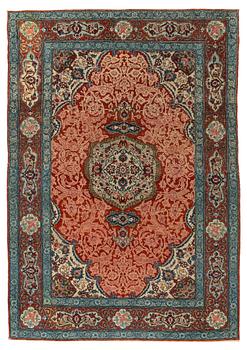 267. A carpet, antique/semi-antique, Esfahan ca 196 x 137 cm.