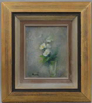 Elvi Maarni, WHITE FLOWERS.