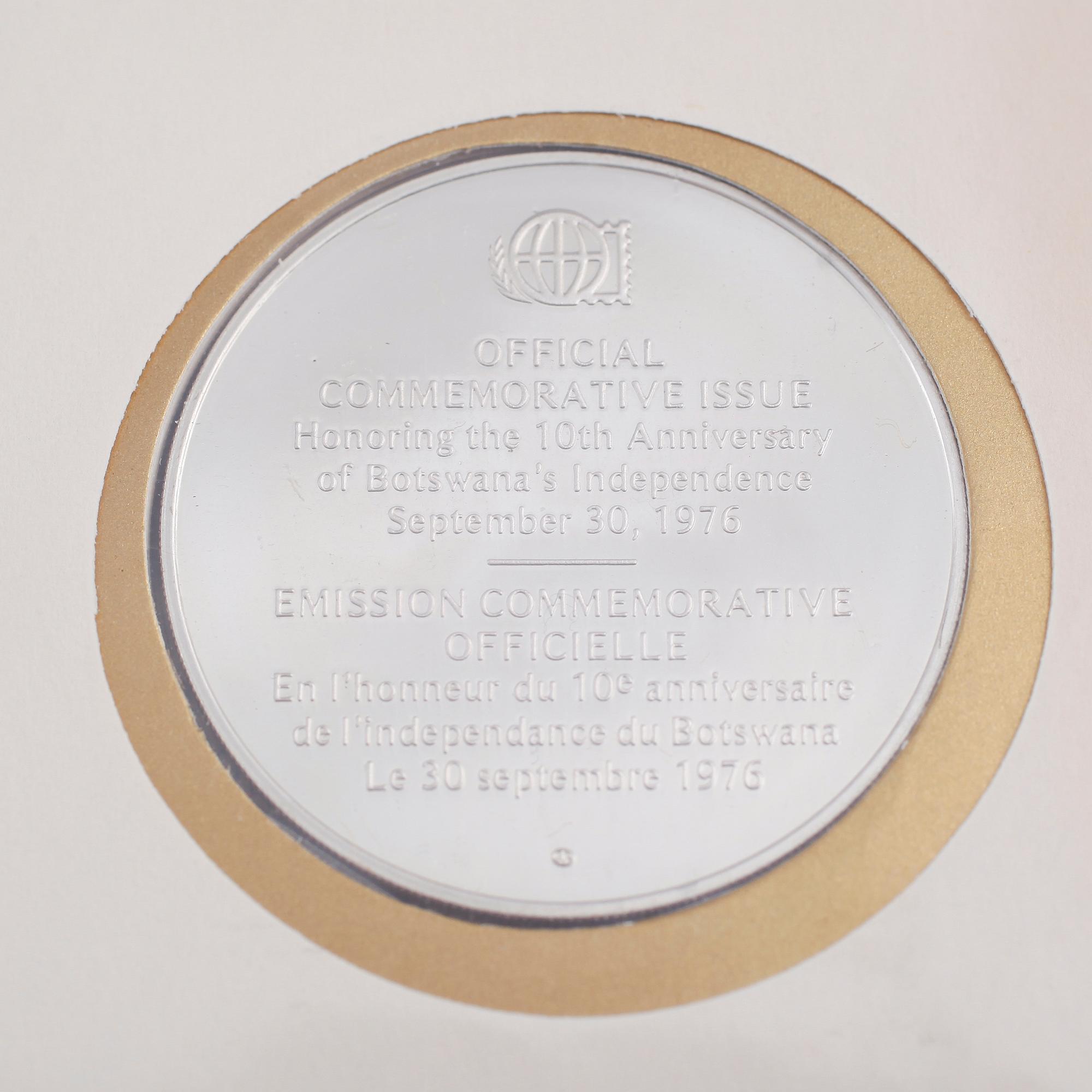 SAMLARMYNT, 36 st, sterlingsilver. Total vikt ca 1080 g.