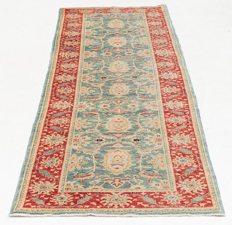 A Ziegler design runner, c. 292 x 81 cm.