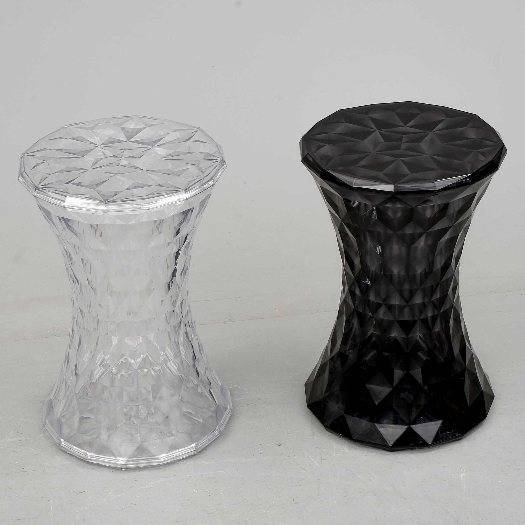 PALLAR, 2 stycken, "Stone", Marcel Wanders för Kartell, formgiven 2006.