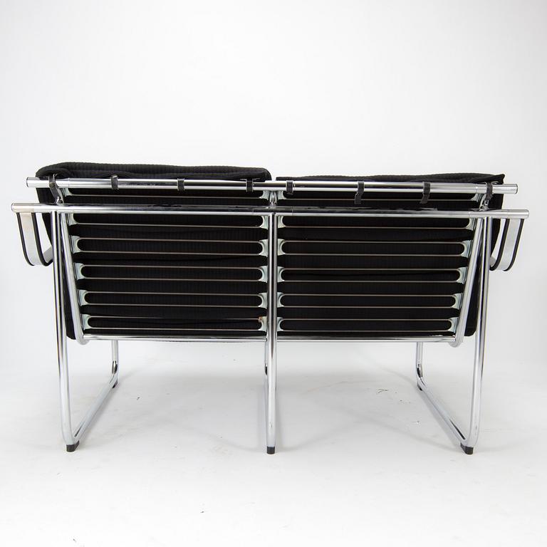 SOFFA, "Remmi" design Yrjö Kukkapuro, 1900-talets slut.