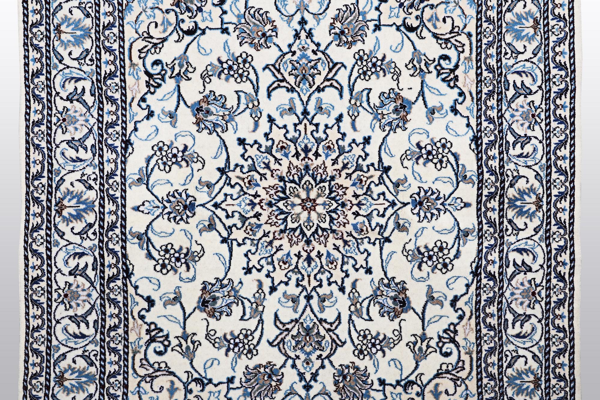 A rug, Nain, part silk, sk 9 LAA, ca 209 x 146 cm.