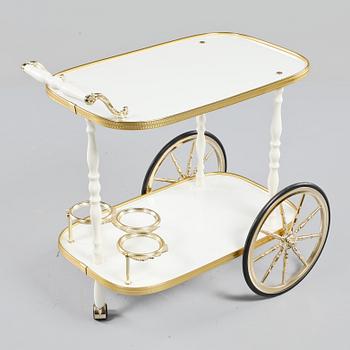 SERVERINGSVAGN, 1900-talets andra hälft.