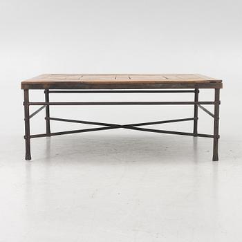 A coffee table, 21st century.