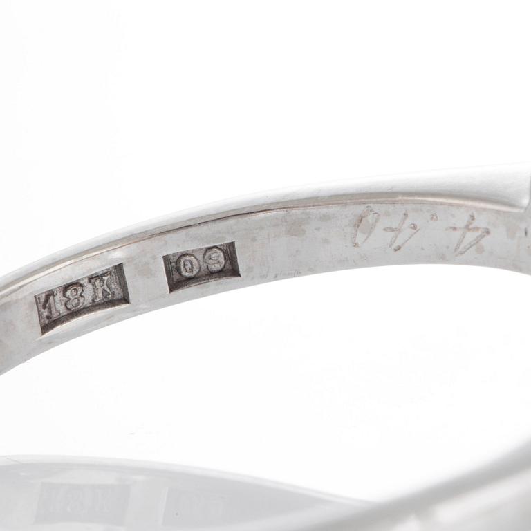 Ring med en gammalslipad diamant 4.40 ct enligt gravyr kvalitet ca M pi3.