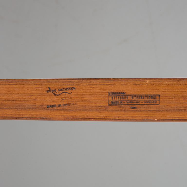 BRUNO MATHSSON, a teak gate leg table 'Maria flap' from Mathsson International, Väsnamo, 1965.