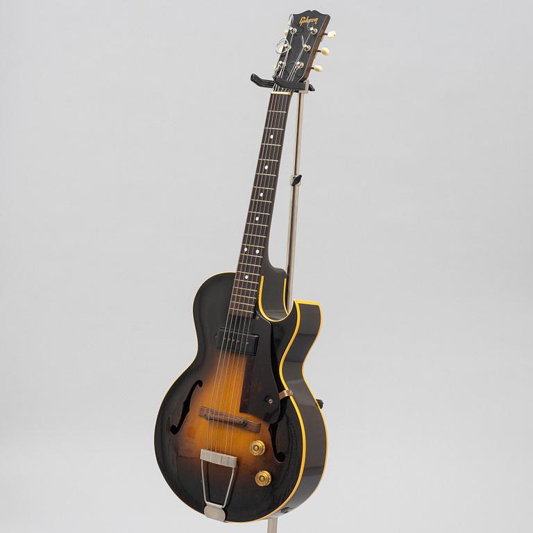 Gibson, "ES-140", semi-acoustic guitar, 1953, USA.