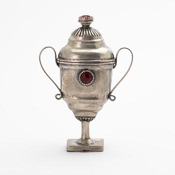 Snuff box, silver, L. P Helt (born 1783), Denmark, first half of the 19th century.