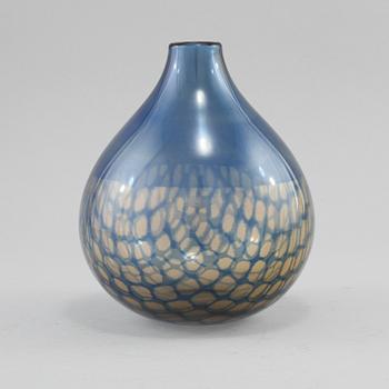 VAS, glas, "Brynja", Sven Palmqvist, Orrefors, 1900-talets andra hälft.