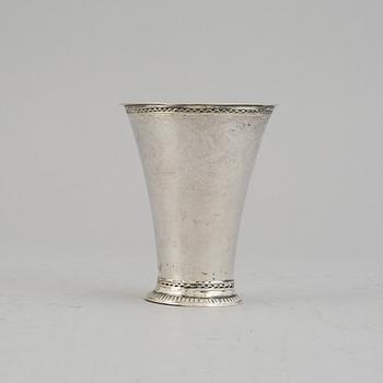 A swedish silver beaker, mark of Petter Söderbom, Örebro 1764.