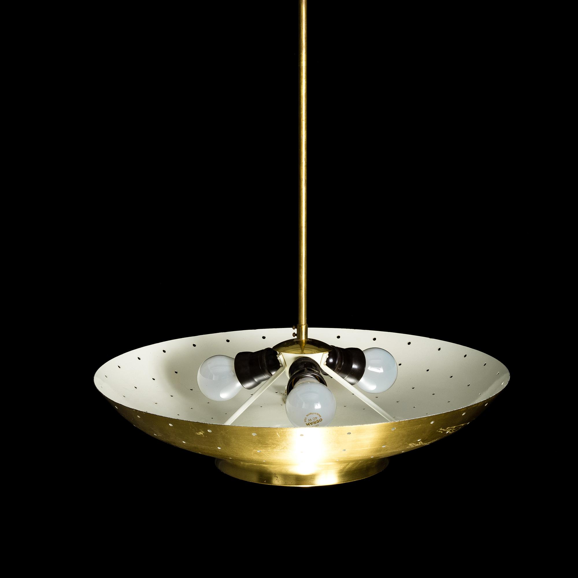 TAKLAMPA, 1900-talets mitt. Tot. höjd 60 cm.