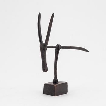 KG Bejemark, sculpture, bronze, signed 12/25.