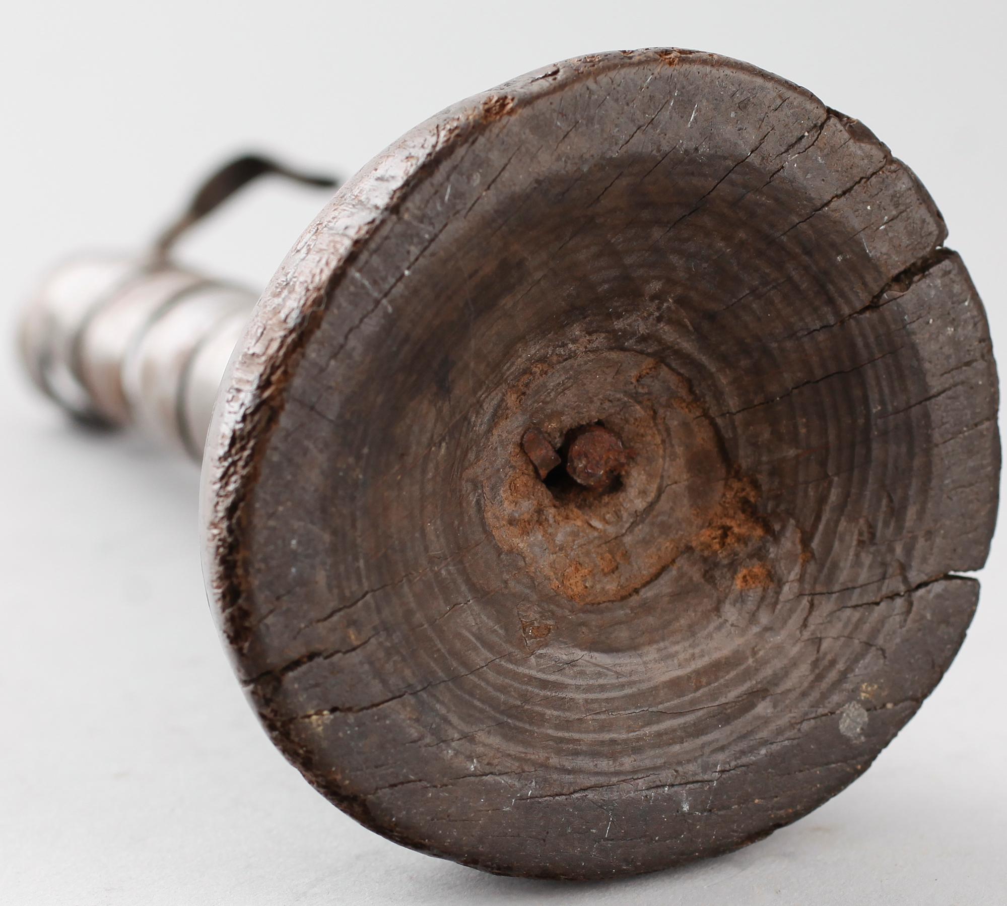 LJUSSTAKE, smide, 1700-tal.