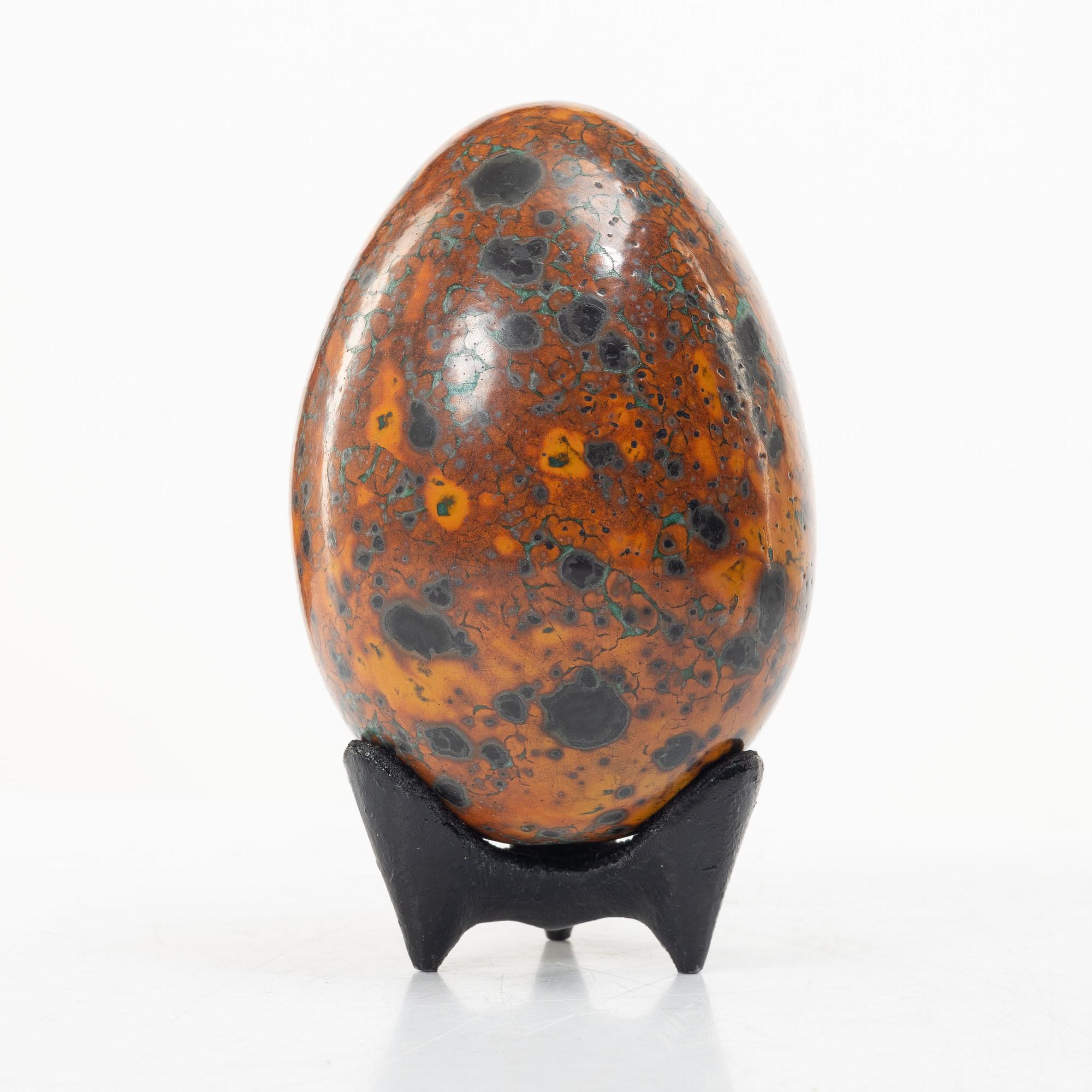 Hans Hedberg, a faience egg, Biot, France.
