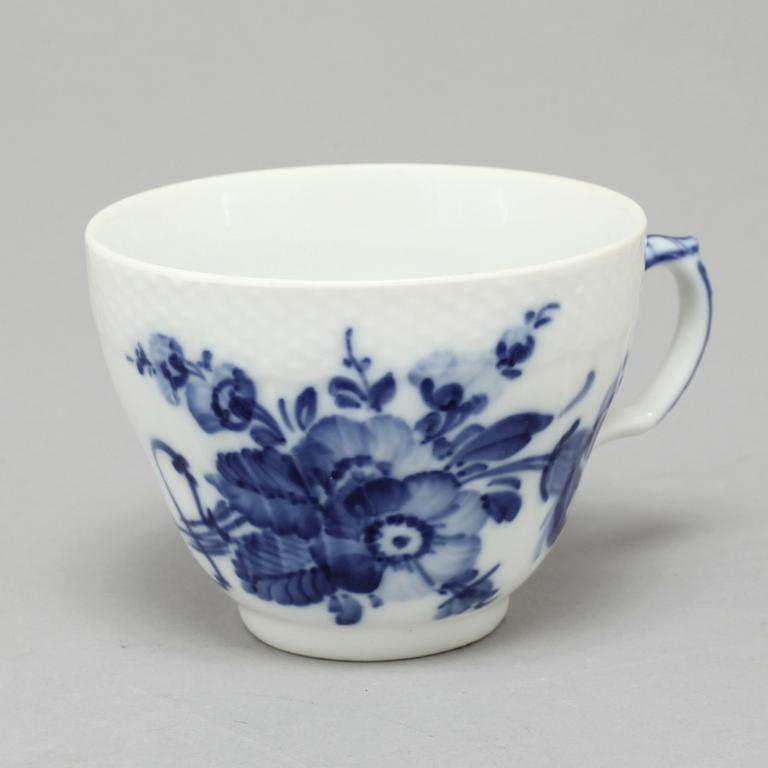 KAFFESERVIS, 26 delar, porslin, "Blå Blomst", Royal Copenhagen, Danmark.