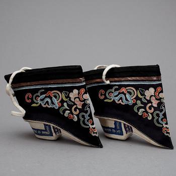 PARTI TEXTIL, 7 delar, Kina, omkring 1900.