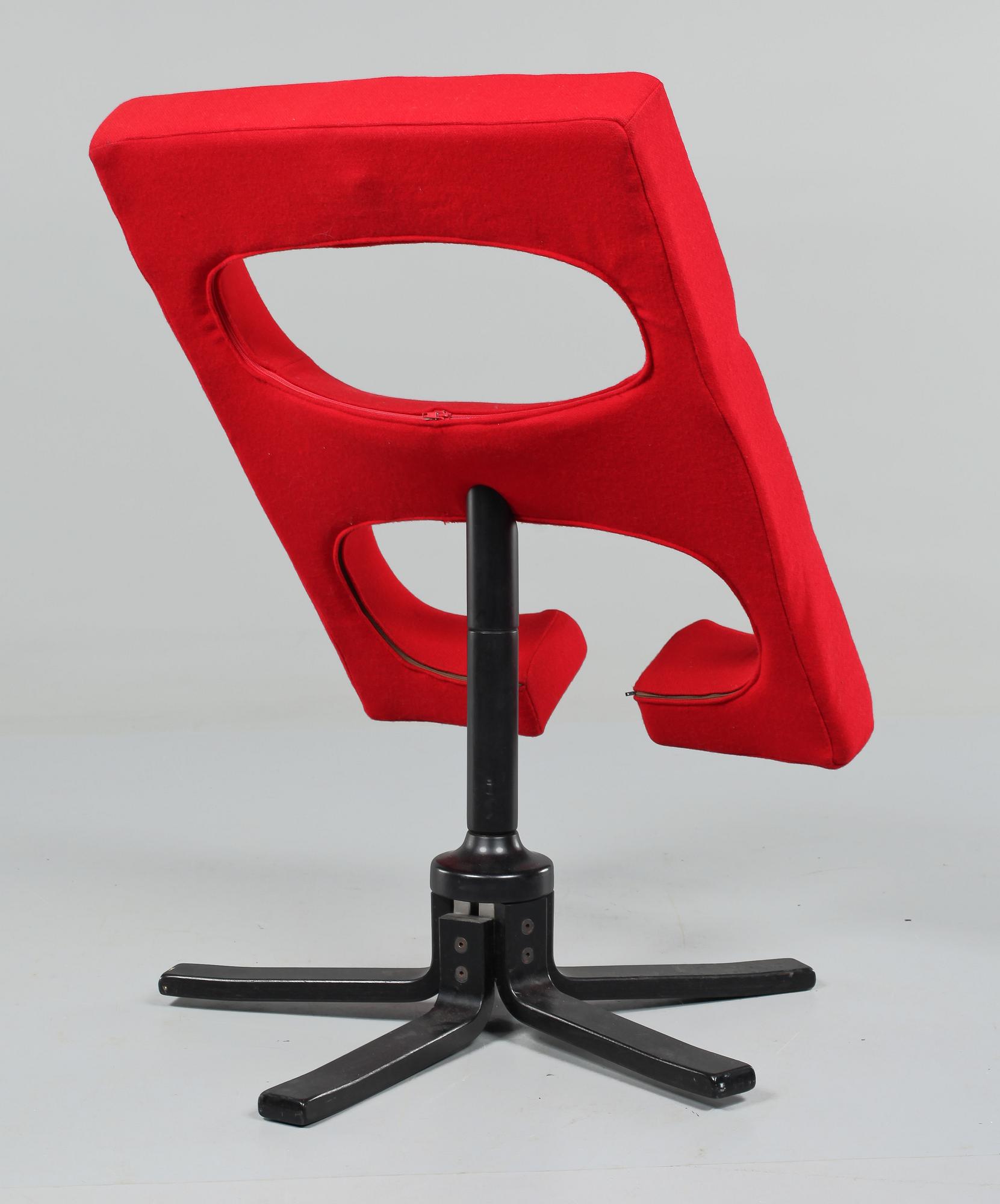 STOL, "Maskuli", Peter Opsvik, formgiven 1983.