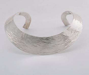 REY URBAN halsring sterling silver Stockholm 2004, ca 250 g.