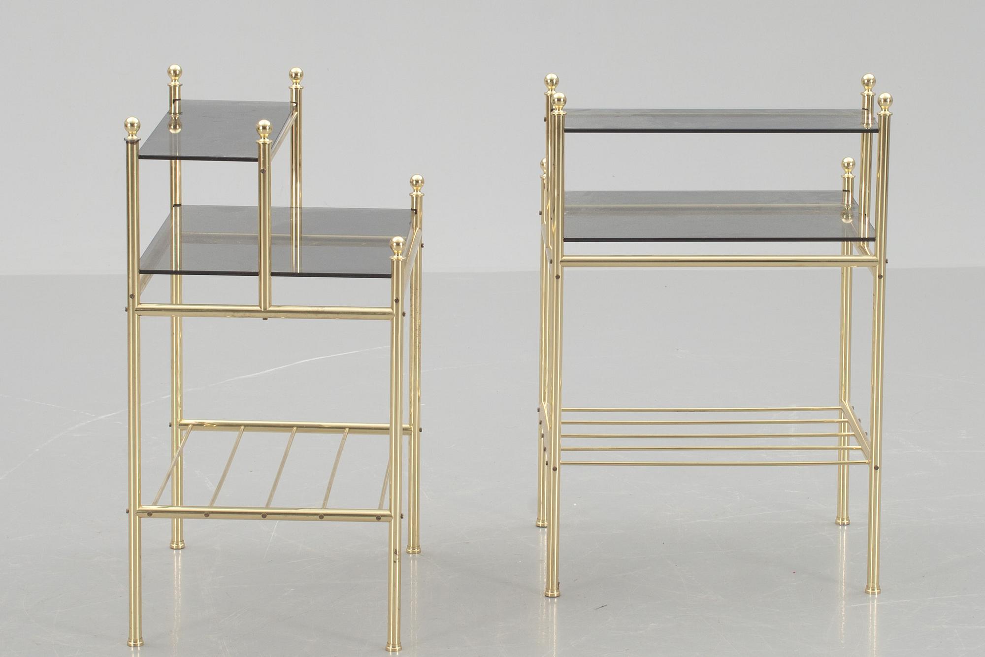 SÄNGBORD, ett par. 1900-talets slut.