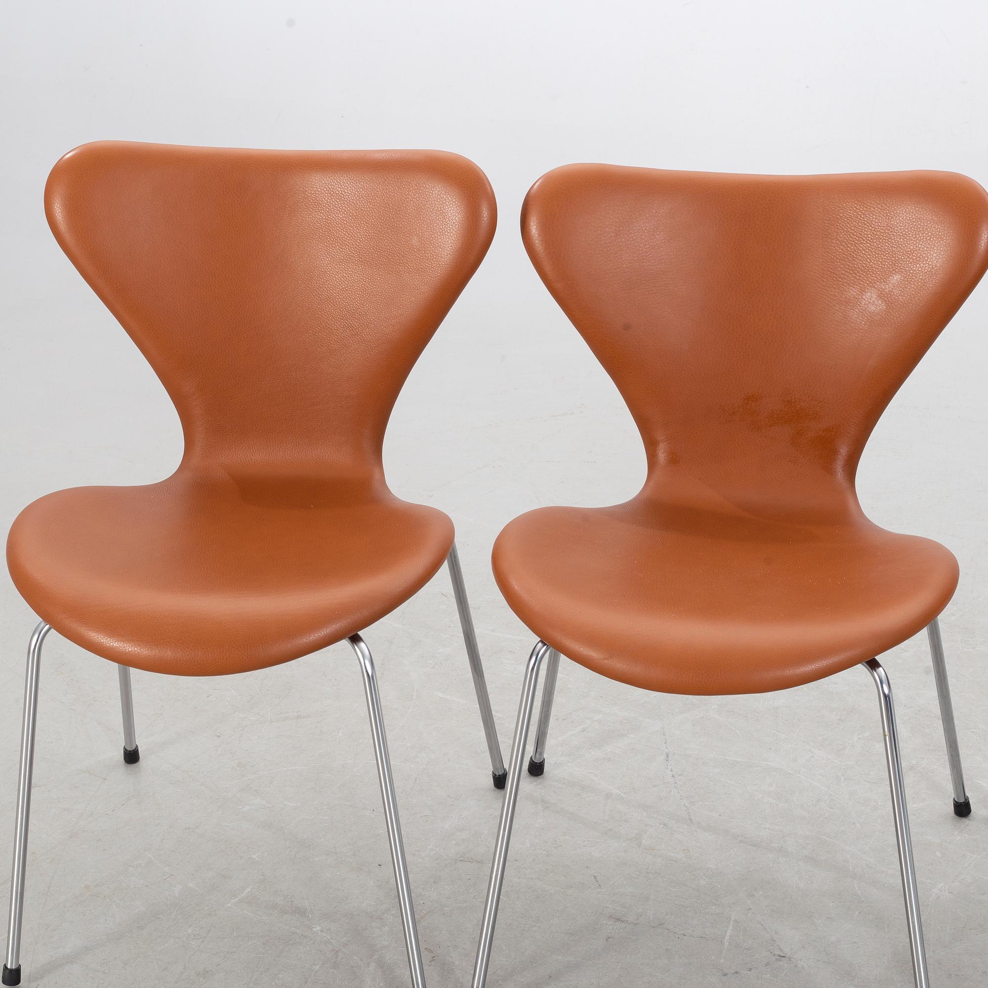 ARNE JACOBSEN, 6 "Sjuan", chairs, Fritz Hansen, Denmark.