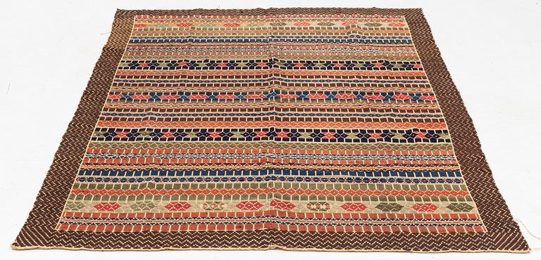 Bordstäcke/bonad, krabbasnår, Skåne, ca 193 x 134 cm.