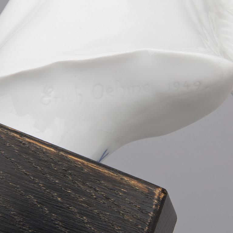 FIGURIN, porslin, Erich Oehme, Meissen 1949.