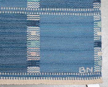 CARPET. "Falurutan, blå". Flat weave. 372 x 274,5 cm. Signed AB MMF BN.