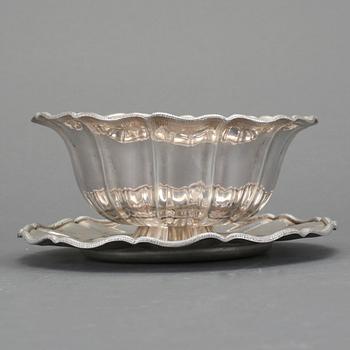 SÅSSKÅL, silver, Gustaf Möllenborg Feron, 1856. Vikt ca 458g.