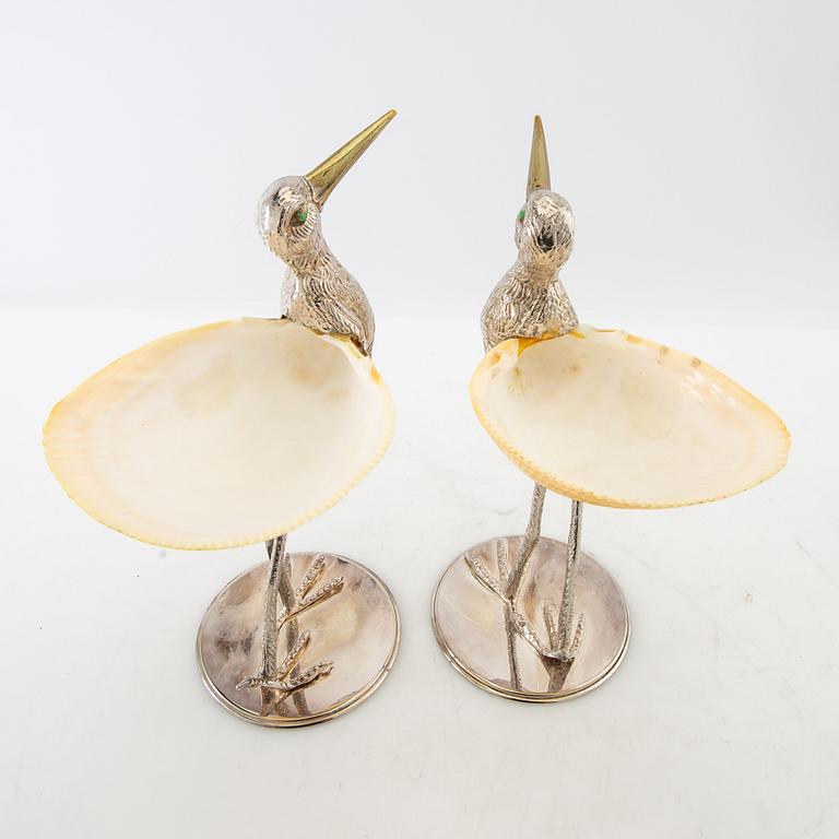 Bowls on foot, a pair from the 20th century.