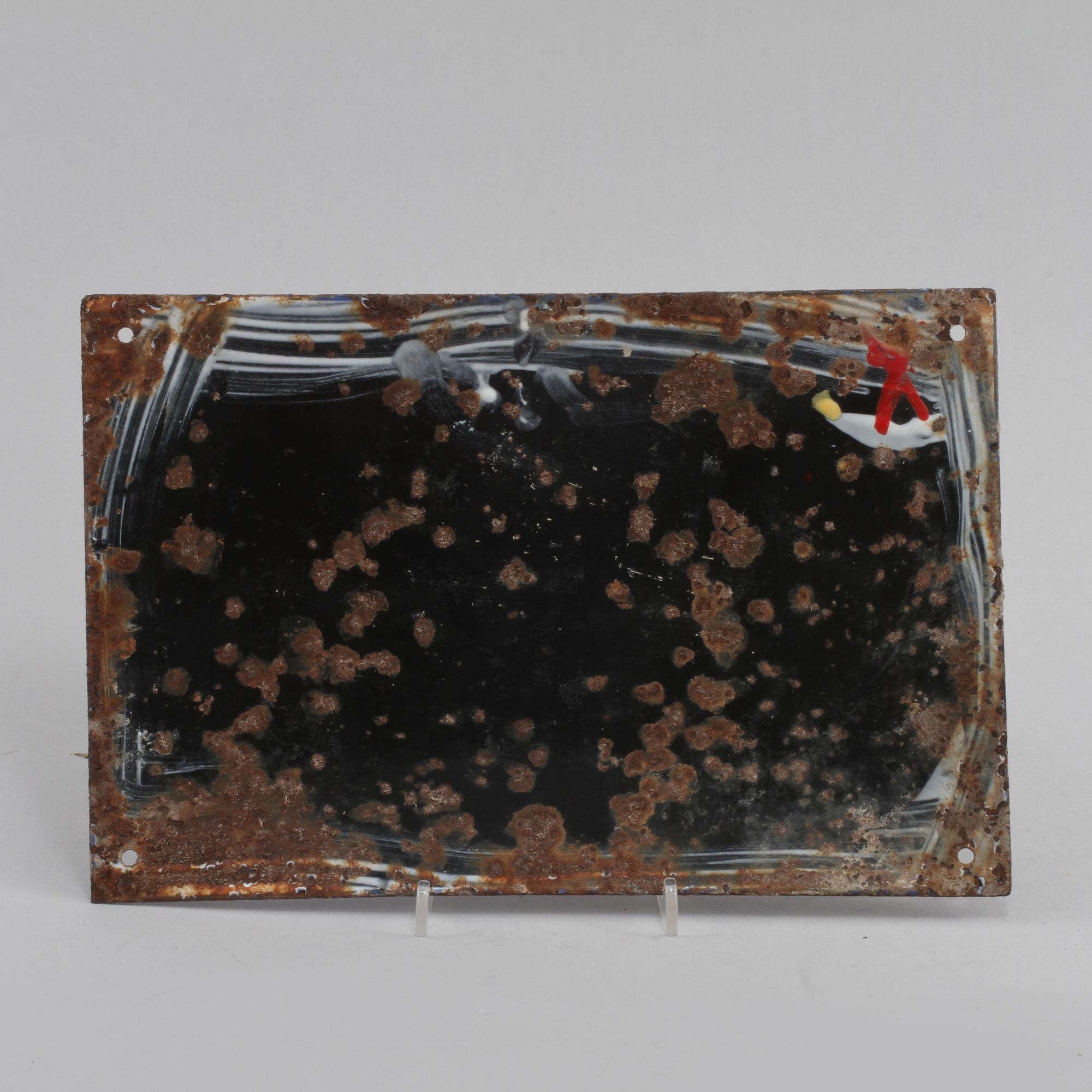 REKLAMSKYLT, emalj, 1900-talets andra hälft.