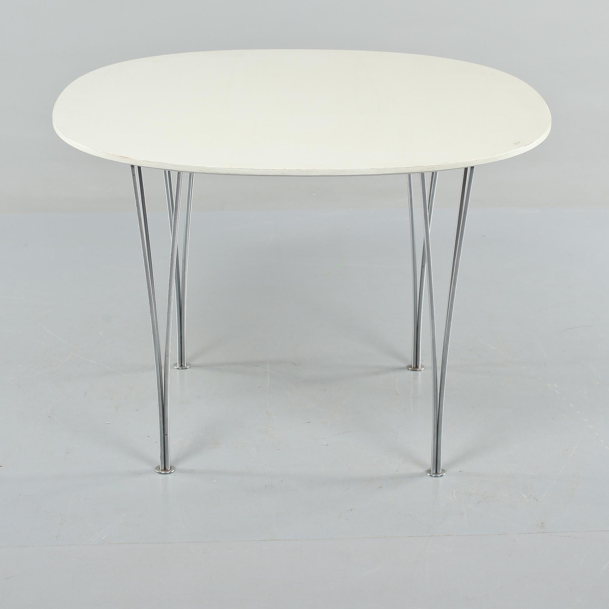 SOFFBORD, "Supercirkel", Piet Hein, Fritz Hansen, 1900-talets andra hälft.