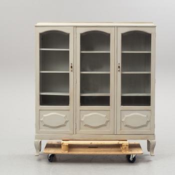 CABINET, first half of 20th century.