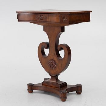 Sewing table, Karl Johan, first half of the 19th century.