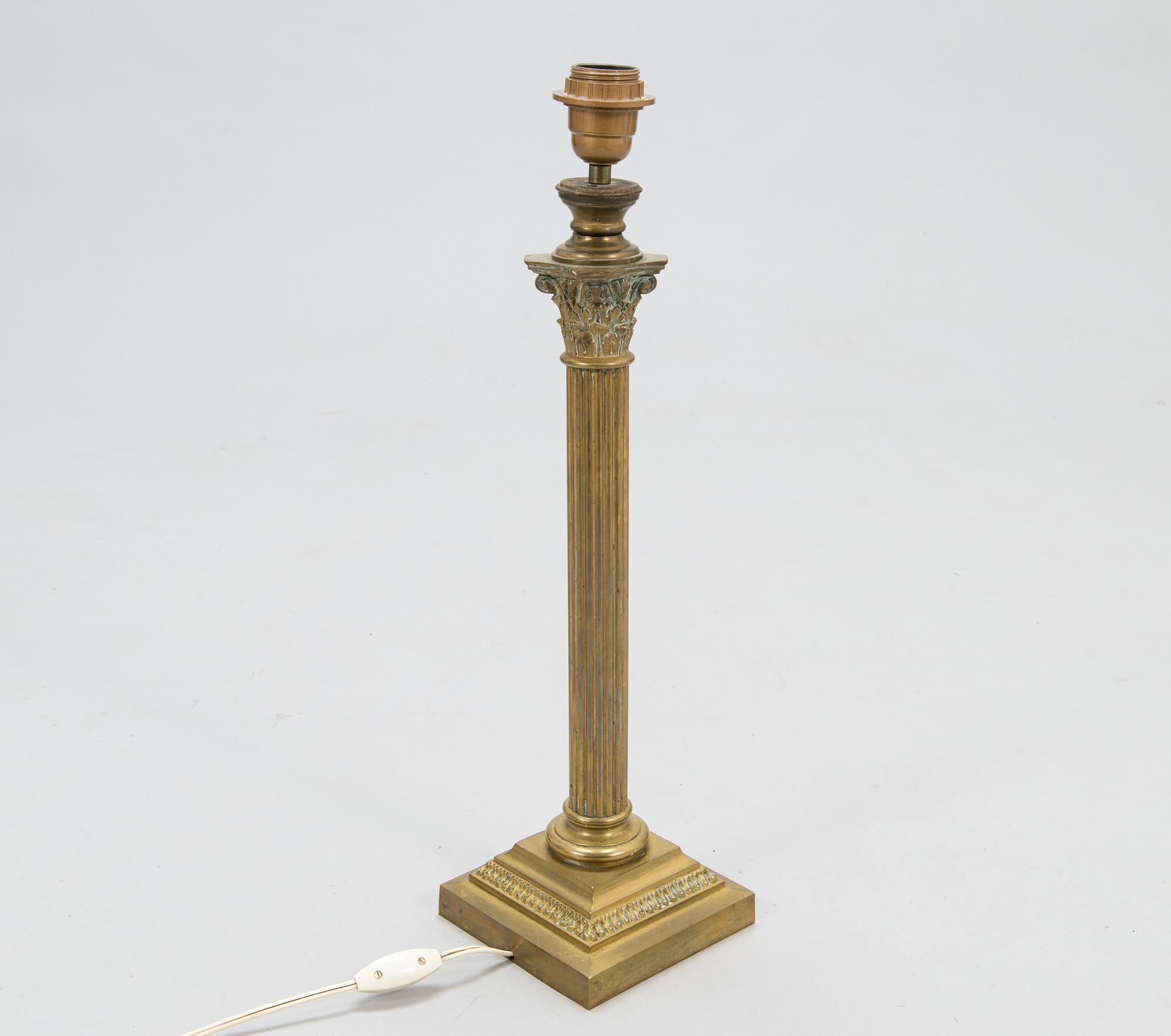 Pöytävalaisin, vuosisadan vaihde 1800/1900.