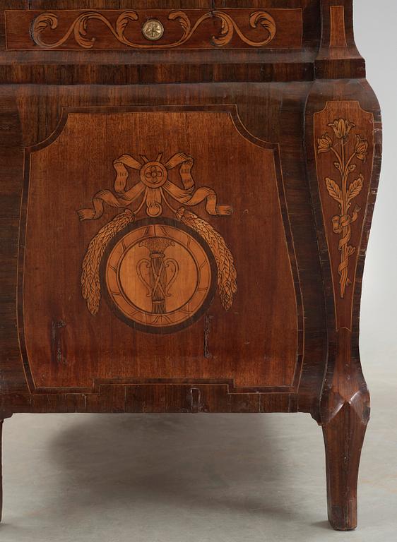 A Gustvian late 18th century commode by N. Korp (not signed), master 1763.