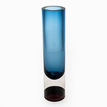 Tapio Wirkkala, 'Double-Headed' glass vase signed Tapio Wirkkala 3582.