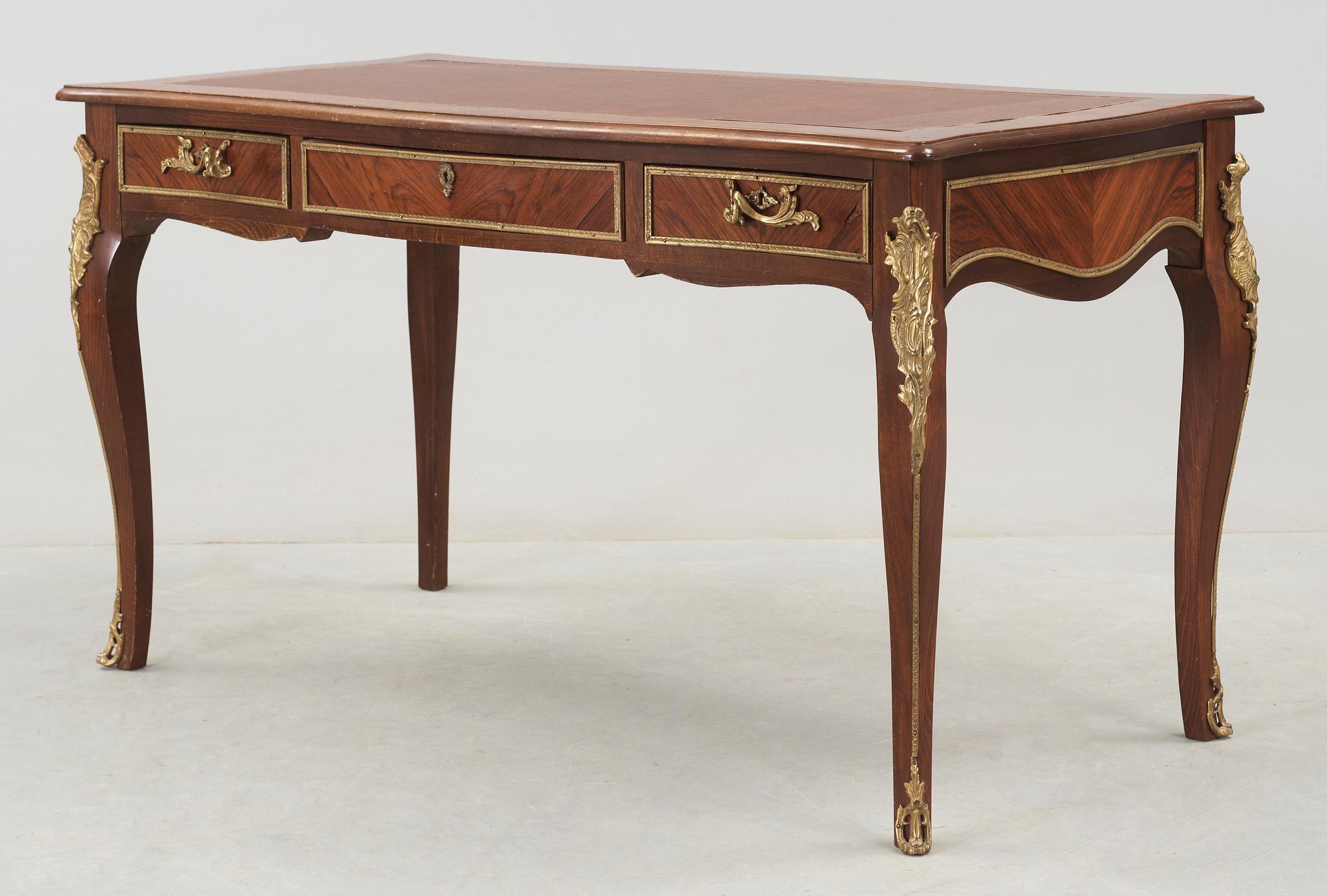 SKRIVBORD, Louis XV-stil, 1900-talets första hälft.