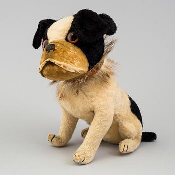 a German Steiff "Bully" dog from ca 1930.