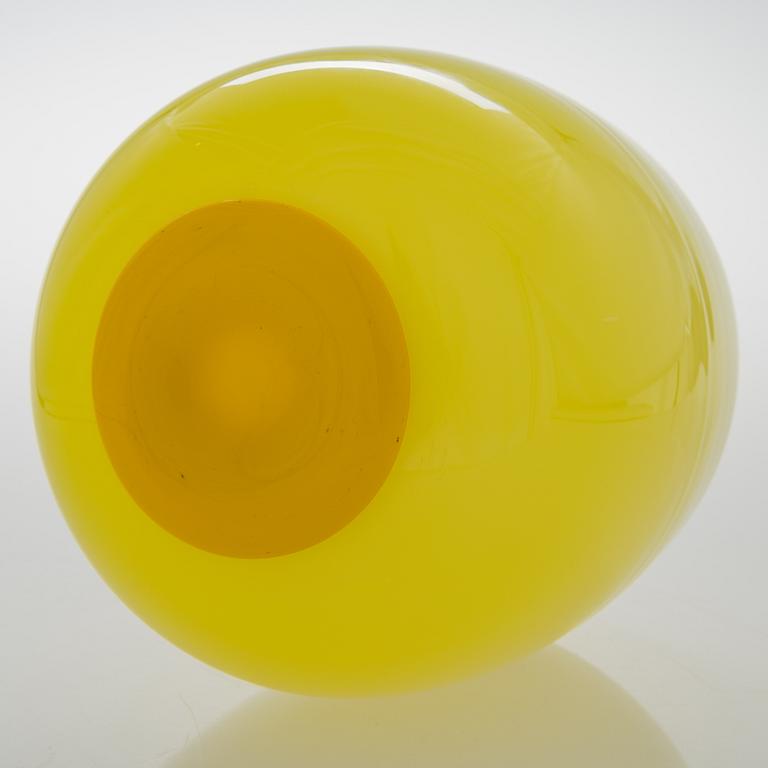 TIMO SARPANEVA, a bowl from Heal's series, signed Timo Sarpaneva, Iittala.